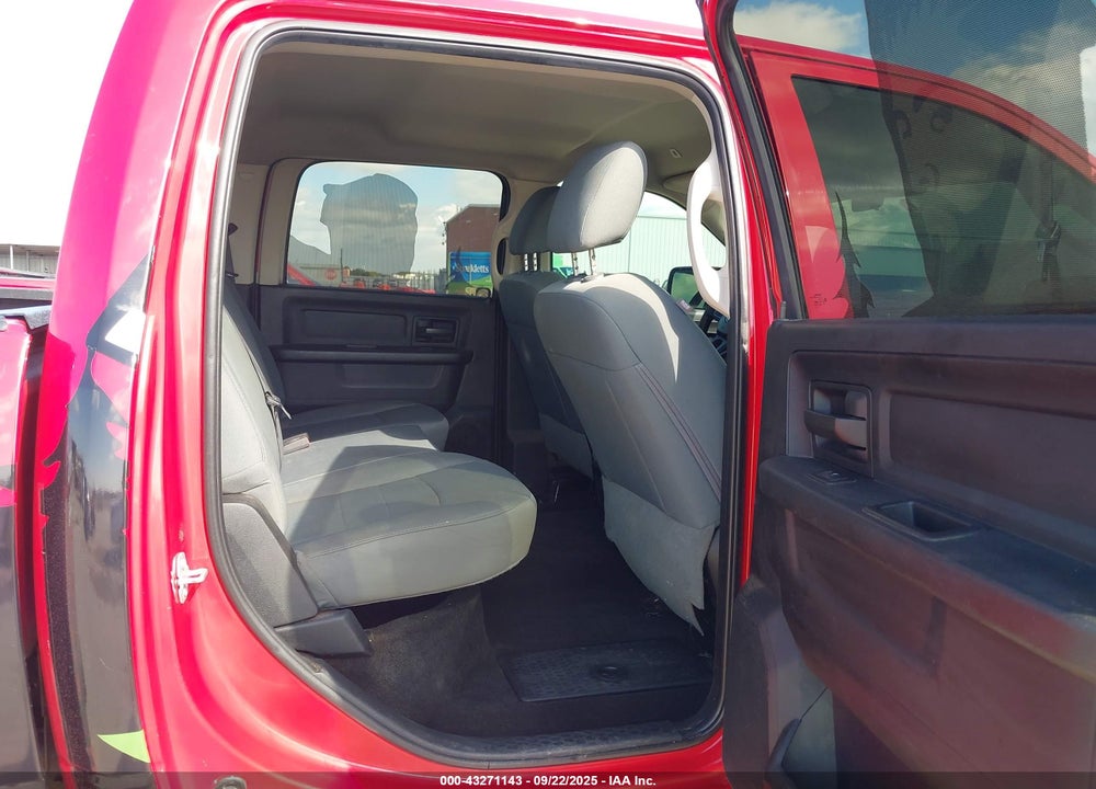 2018 RAM 3500 TRADESMAN  4X4 8' BOX VIN: 3C63RRGL0JG131988