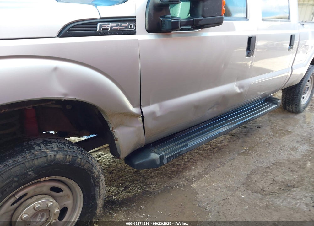 2015 FORD F-250 XL VIN: 1FT7W2B64FEB20700