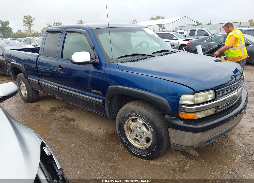 2001 CHEVROLET SILVERADO 1500 LS VIN: 1GCEK19T51E176744