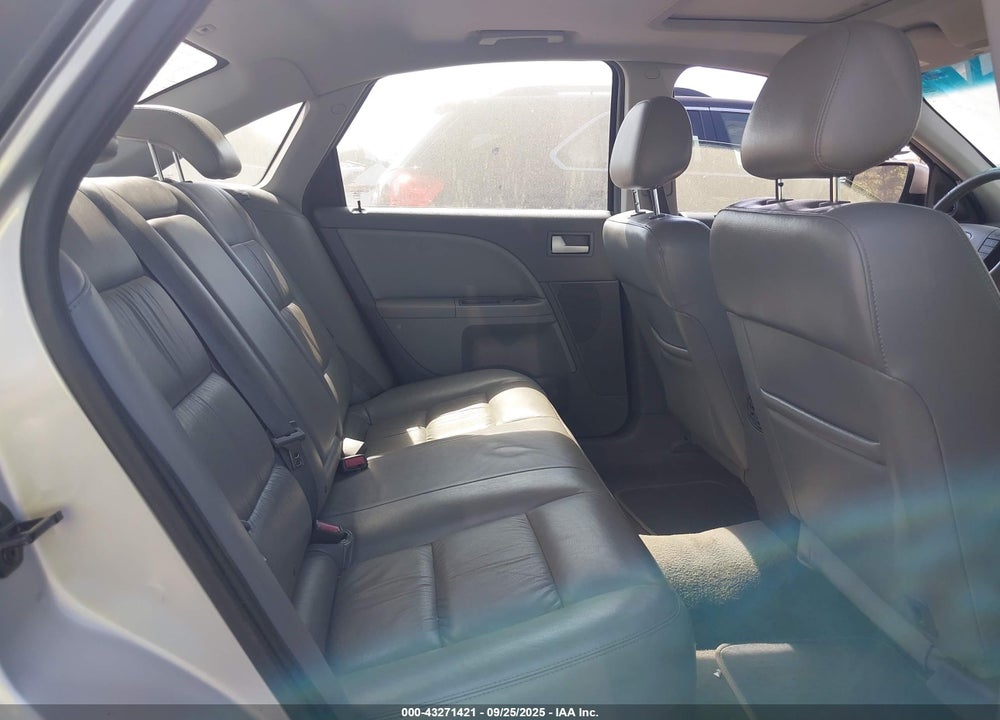 2005 FORD FIVE HUNDRED SEL VIN: 1FAFP24125G149308
