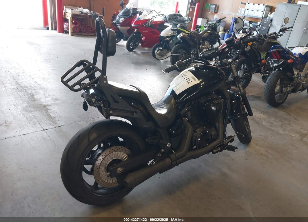 2015 YAMAHA XVS1300 CU VIN: JYAVP33E1FA012022