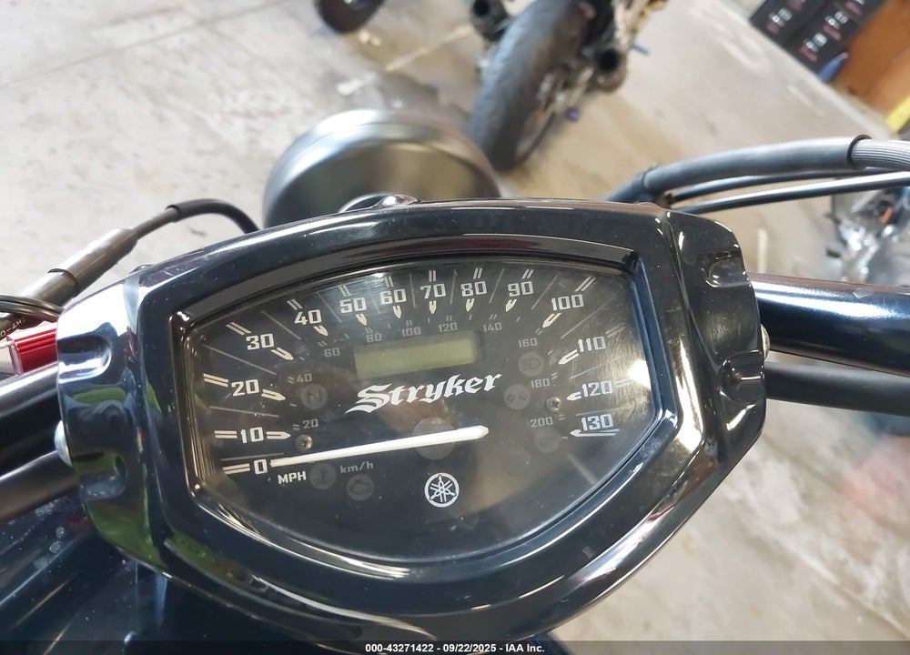 2015 YAMAHA XVS1300 CU VIN: JYAVP33E1FA012022