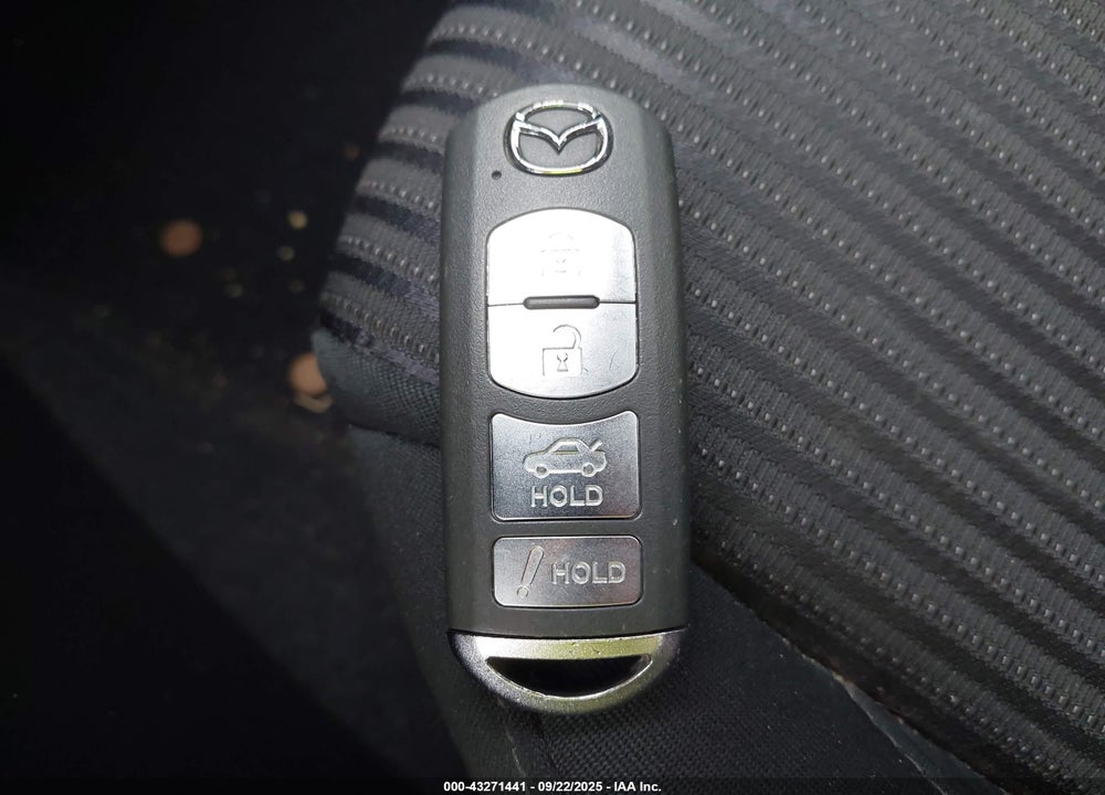 2014 MAZDA 3 VIN: 3MZBM1V75EM102114