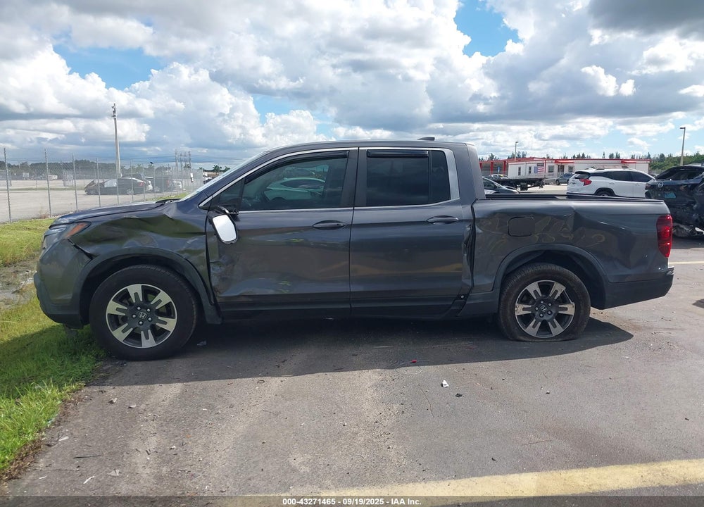 2018 HONDA RIDGELINE RTL VIN: 5FPYK2F59JB000746