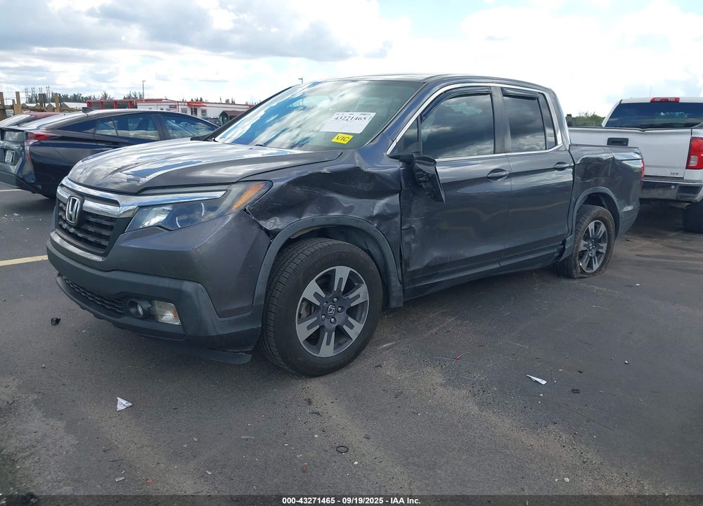 2018 HONDA RIDGELINE RTL VIN: 5FPYK2F59JB000746