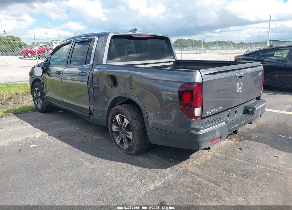 2018 HONDA RIDGELINE RTL VIN: 5FPYK2F59JB000746