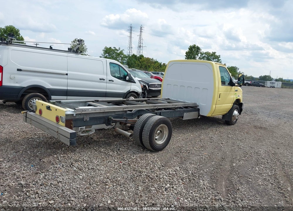 2022 FORD E-450 CUTAWAY VIN: 1FDXE4FN8NDC29242