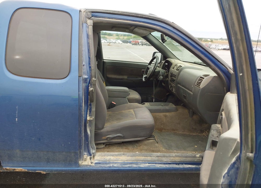 2005 CHEVROLET COLORADO LS VIN: 1GCDT196058282302