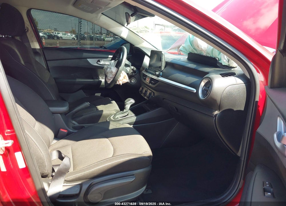 2023 KIA FORTE VIN: 3KPF24AD7PE555042