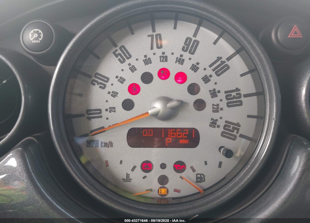 2004 MINI COOPER VIN: WMWRC33484TJ62085