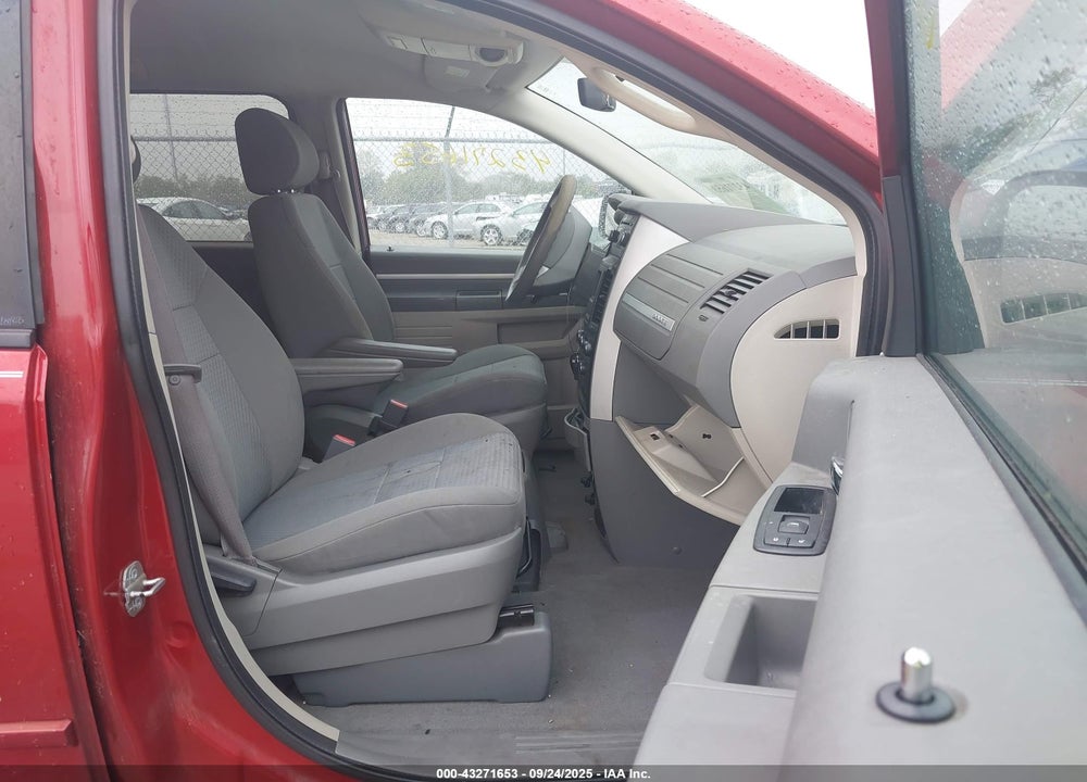 2010 DODGE GRAND CARAVAN SE VIN: 2D4RN4DE2AR112489