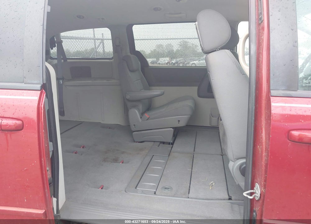 2010 DODGE GRAND CARAVAN SE VIN: 2D4RN4DE2AR112489