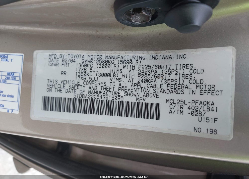 2004 TOYOTA SIENNA XLE LIMITED VIN: 5TDBA22C64S015095