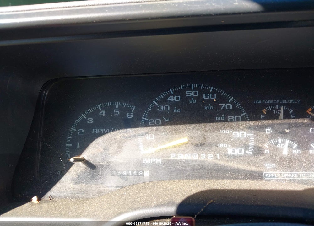 2000 CHEVROLET C2500 VIN: 1GCGC24J4YR220382