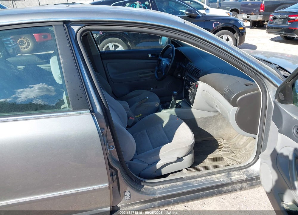 2001 VOLKSWAGEN PASSAT GLS VIN: WVWPD63B41P289671