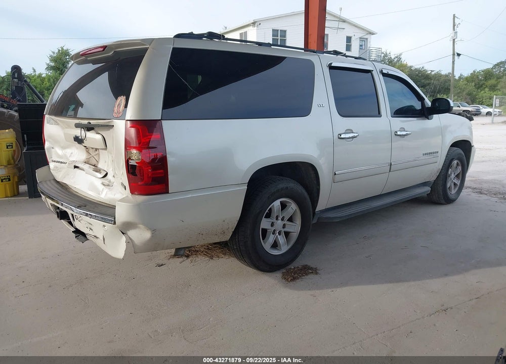 2011 CHEVROLET SUBURBAN 1500 VIN: 1GNSCKE04BR372418