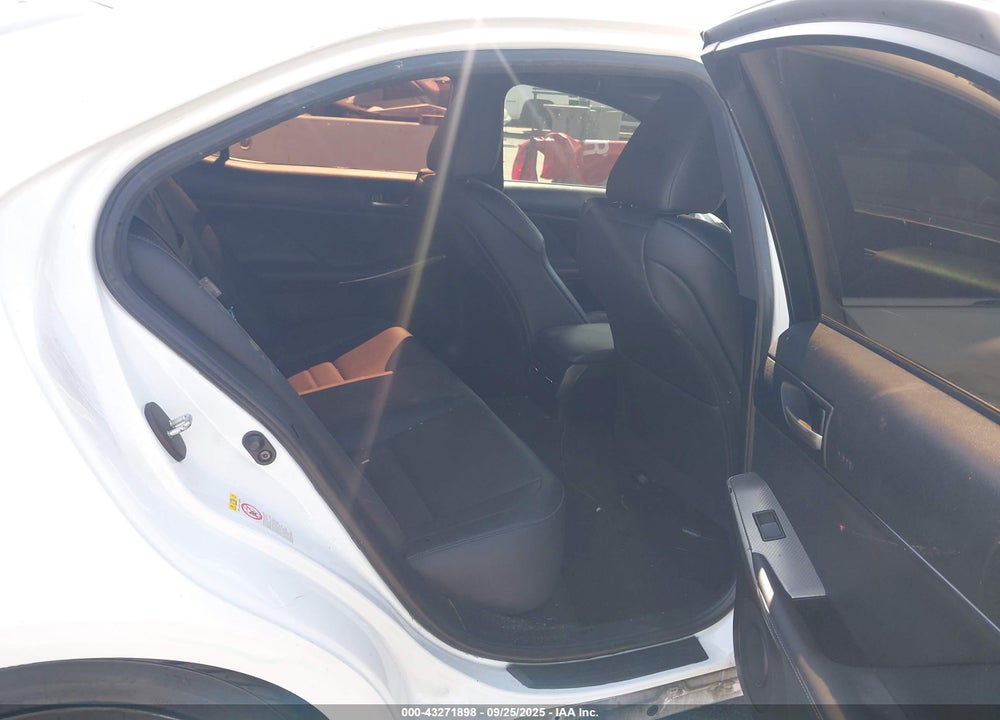 2017 LEXUS IS 200T VIN: JTHBA1D25H5039011
