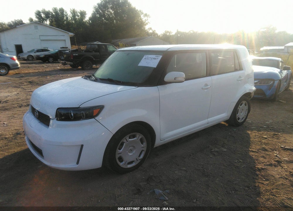 2008 TOYOTA SCION XB VIN: JTLKE50E781059186