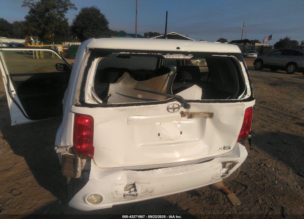 2008 TOYOTA SCION XB VIN: JTLKE50E781059186