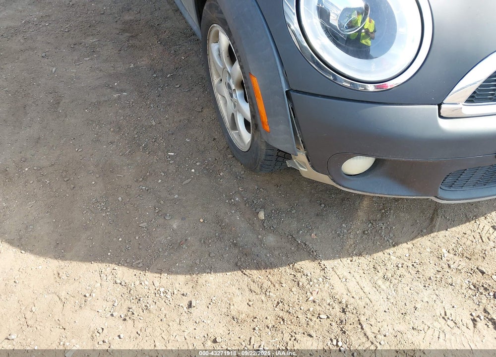2009 MINI COOPER VIN: WMWMF73549TW87234