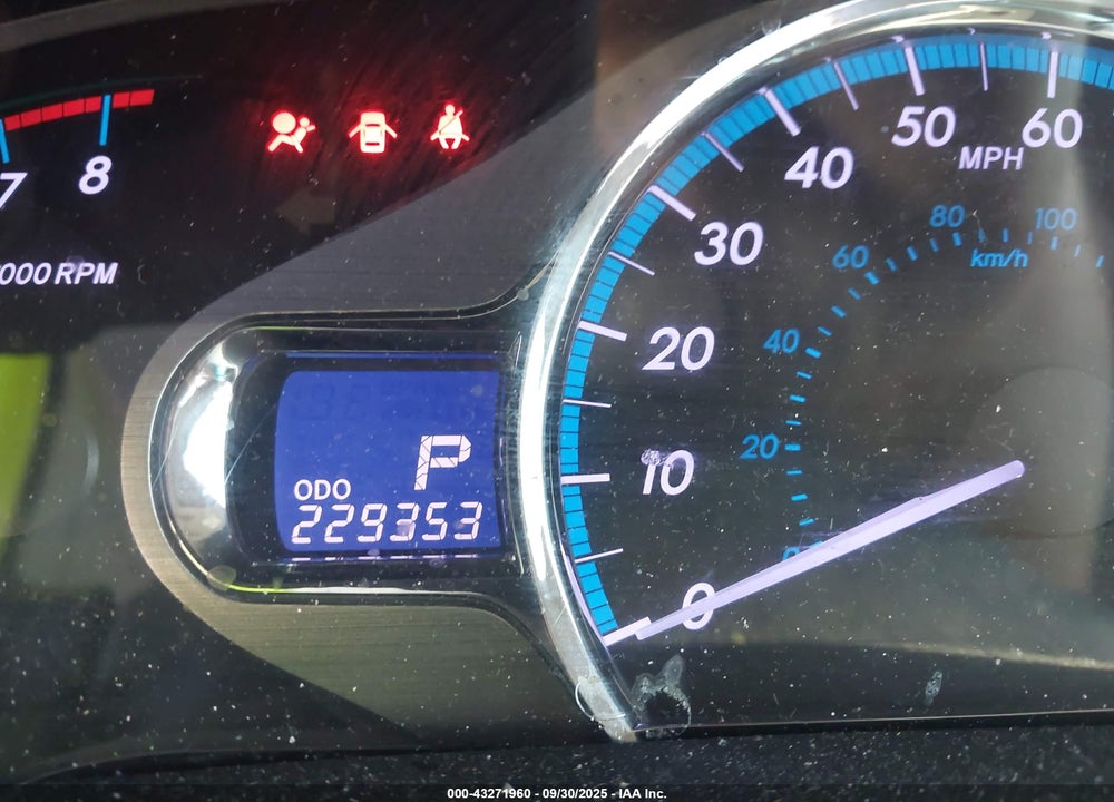 2011 TOYOTA SIENNA XLE V6 VIN: 5TDYK3DC1BS122532