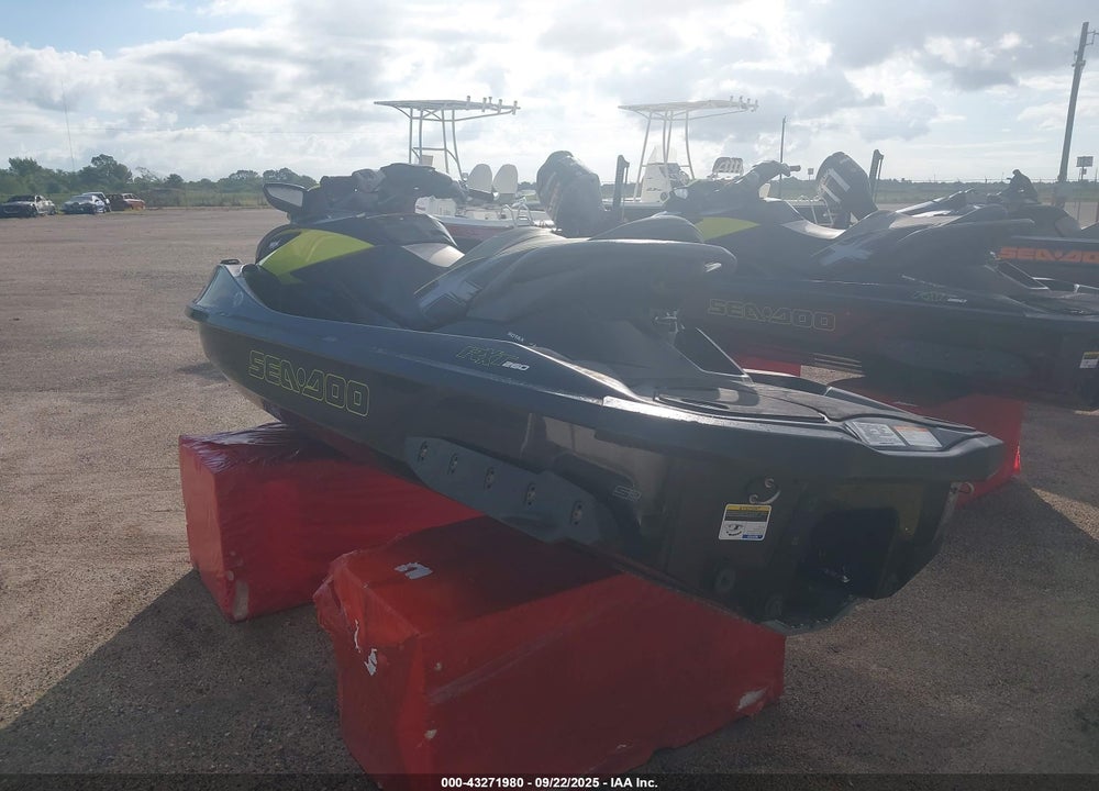 2013 SEA DOO 2013 VIN: YDV08352B313