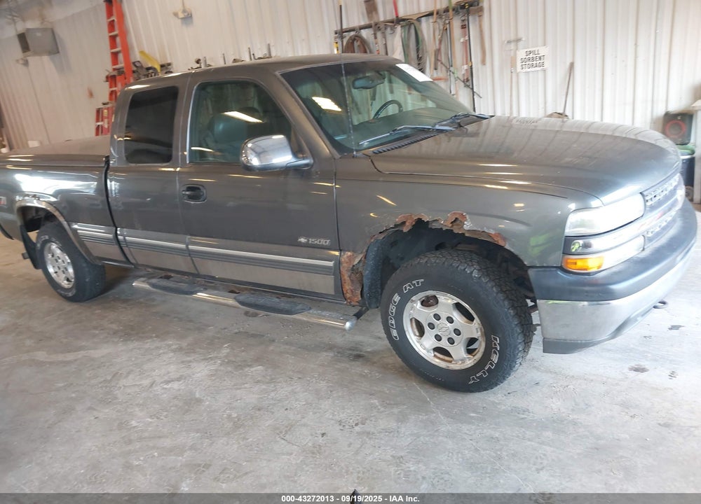 2000 CHEVROLET SILVERADO 1500 LT VIN: 1GCEK19TXYZ255619