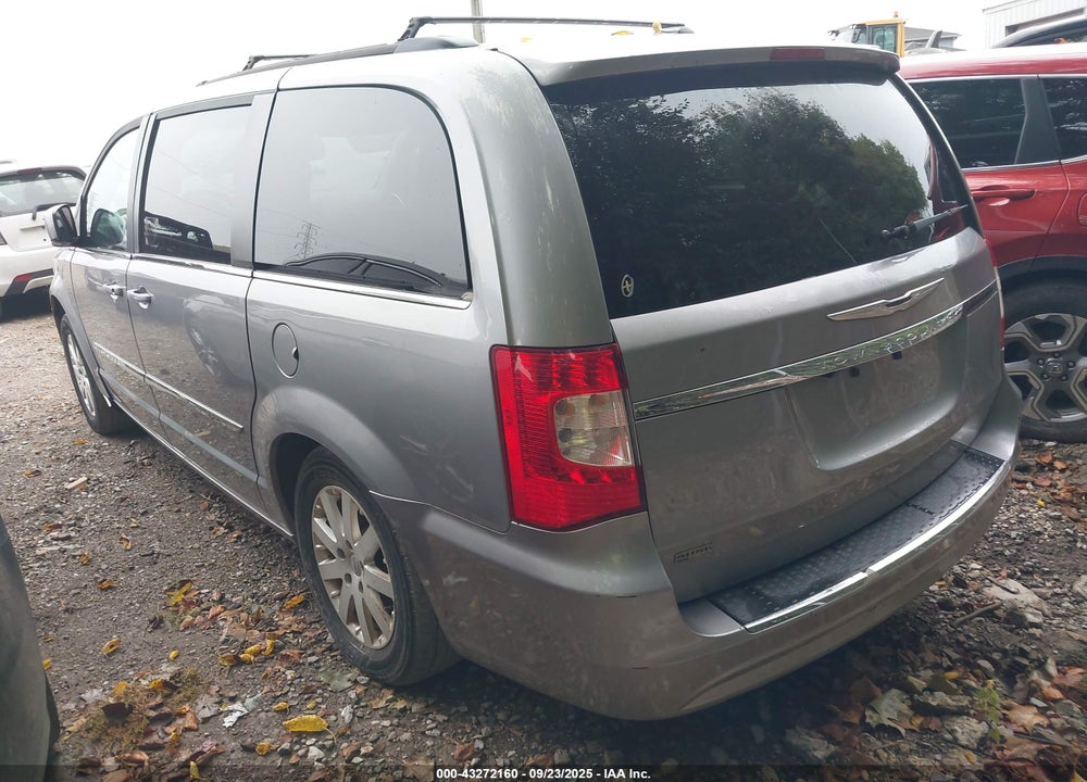 2014 CHRYSLER TOWN & COUNTRY VIN: 2C4RC1BG0ER269630