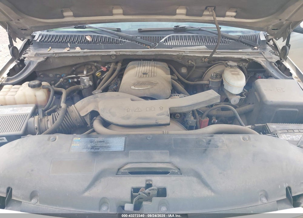 2003 GMC YUKON SLE VIN: 1GKEC13T23R142895