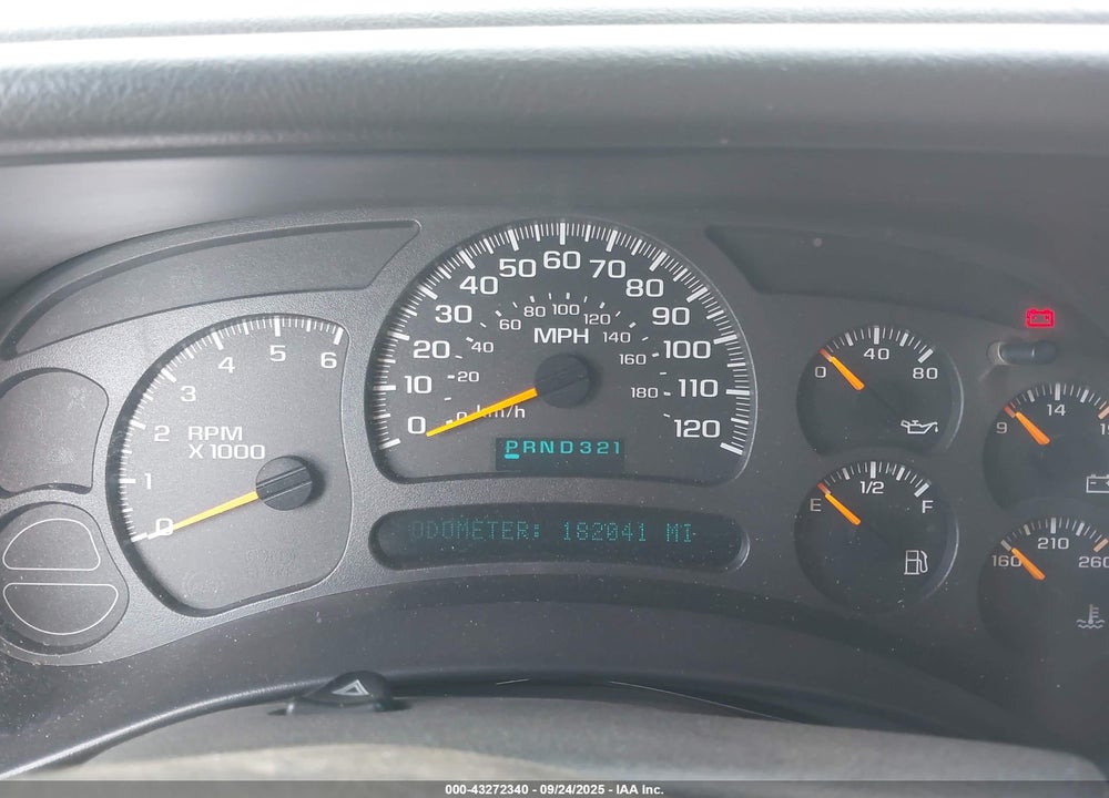 2003 GMC YUKON SLE VIN: 1GKEC13T23R142895