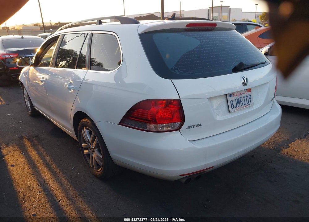 2014 VOLKSWAGEN JETTA SPORTWAGEN 2.0L TDI VIN: 3VWPL7AJ7EM615376