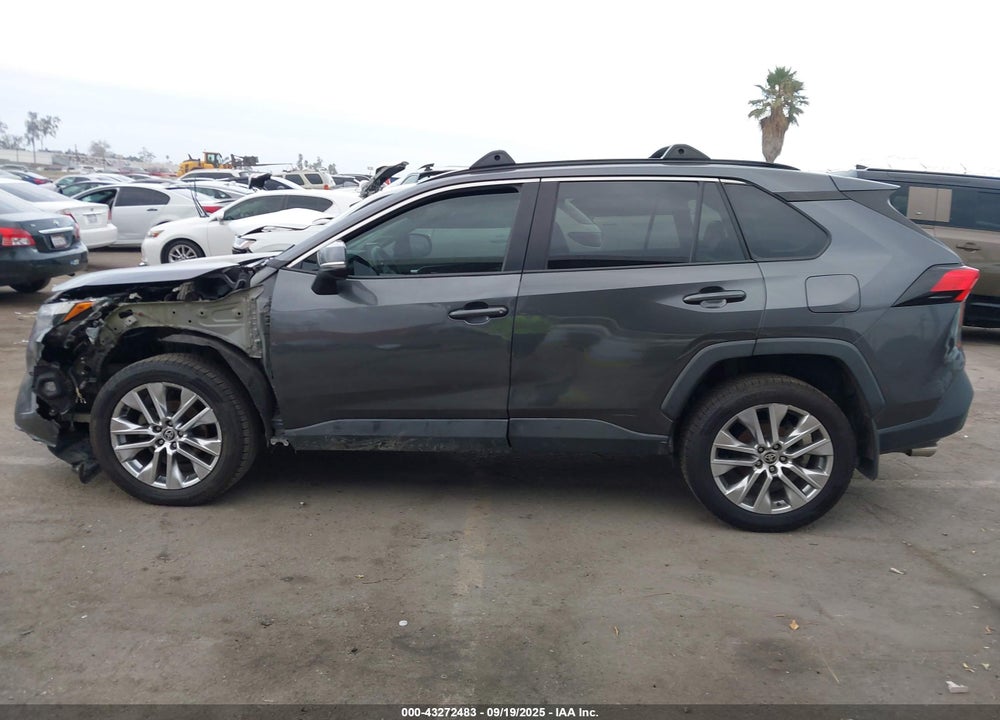 2022 TOYOTA RAV4 XLE PREMIUM VIN: 2T3A1RFVXNC269653