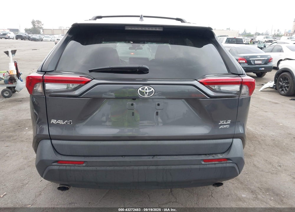 2022 TOYOTA RAV4 XLE PREMIUM VIN: 2T3A1RFVXNC269653