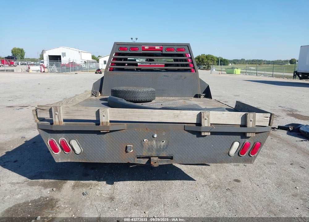 2004 CHEVROLET SILVERADO 3500 LS VIN: 1GCJK33174F158794
