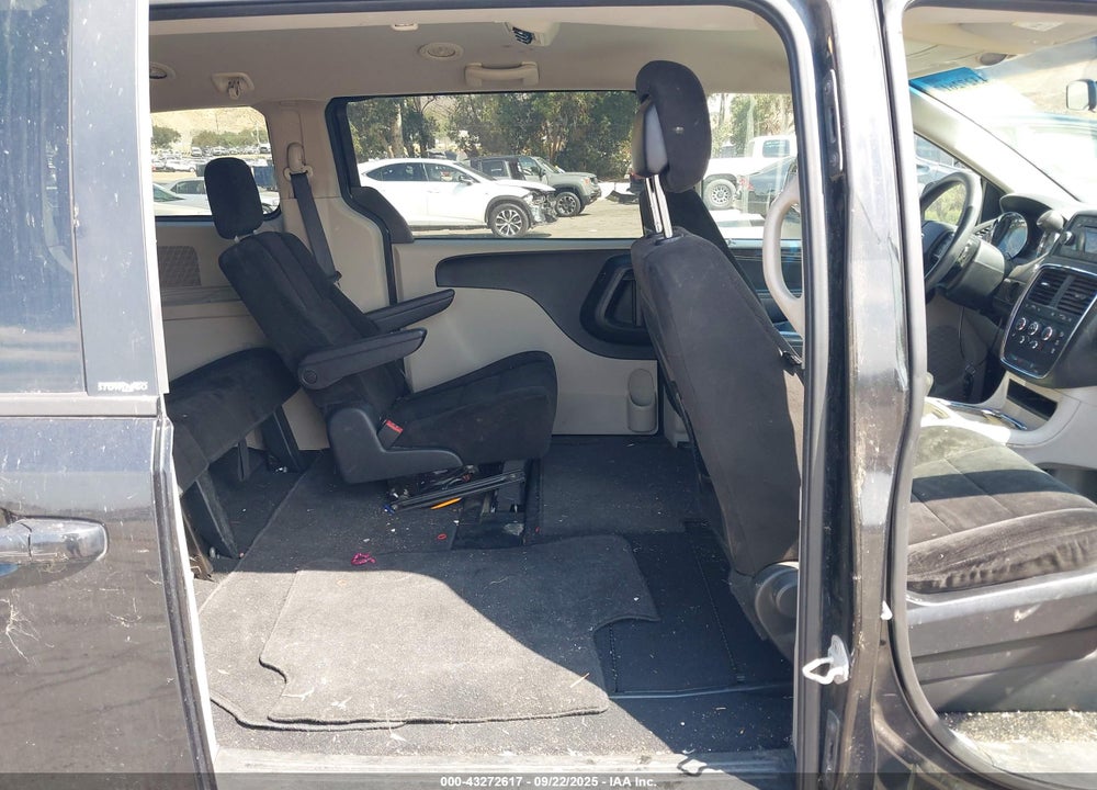 2012 DODGE GRAND CARAVAN VIN: 2C4RDGCG9CR406088