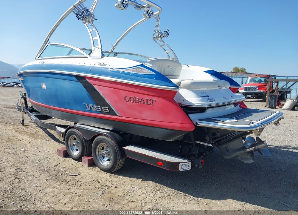 2013 COBALT 242 VIN: FGE4W031B313