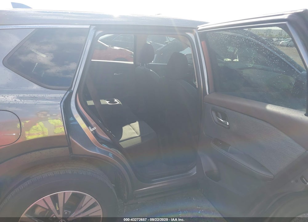 2022 NISSAN ROGUE SV FWD VIN: 5N1BT3BA0NC671760
