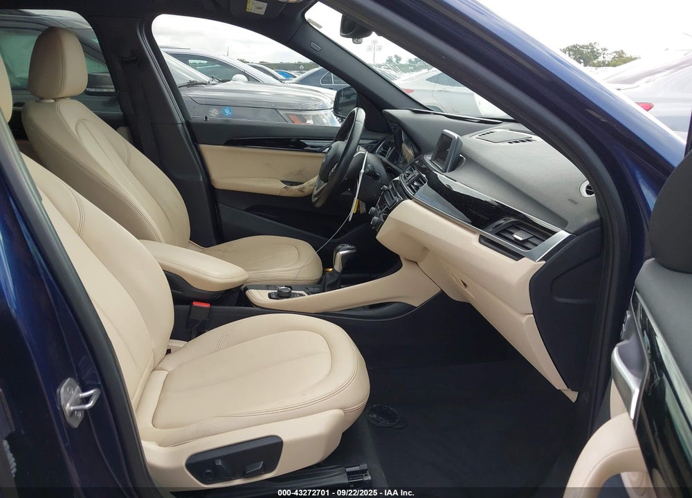 2017 BMW X1 SDRIVE28I VIN: WBXHU7C33HP924959