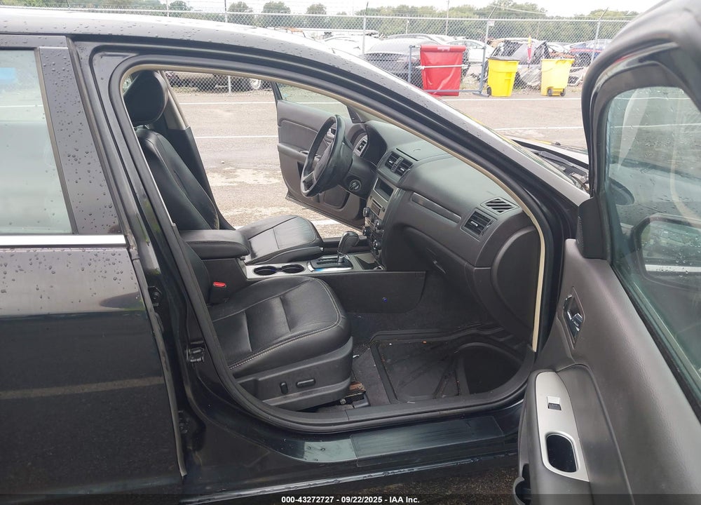 2011 FORD FUSION VIN: 3FAHP0JG4BR128115