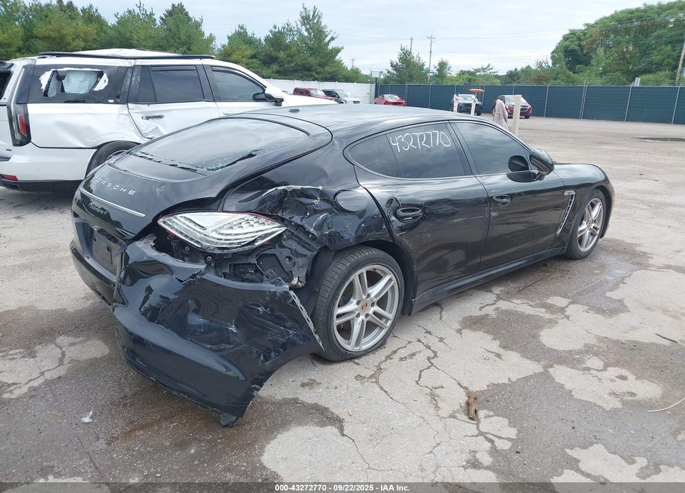 2013 PORSCHE PANAMERA 4 VIN: WP0AA2A7XDL016039