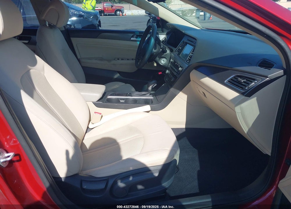 2016 HYUNDAI SONATA SPORT VIN: 5NPE34AF0GH325011