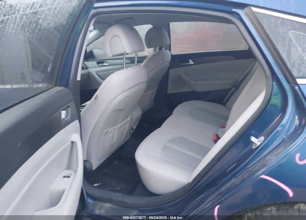 2017 HYUNDAI SONATA VIN: 5NPE34AF8HH568681