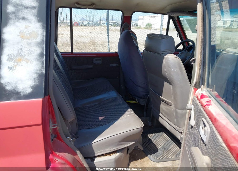 1990 ISUZU TROOPER VIN: JACCH58R3L8912342