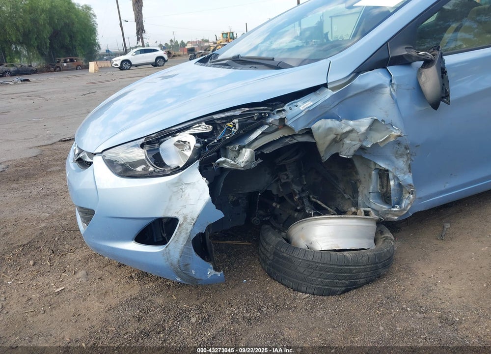 2013 HYUNDAI ELANTRA GLS VIN: KMHDH4AE9DU636129