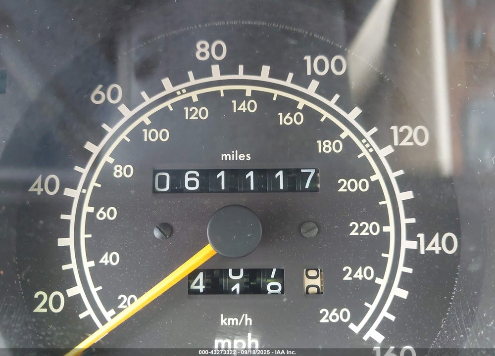 1994 MERCEDES-BENZ E 320 VIN: WDBEA66E8RC026364