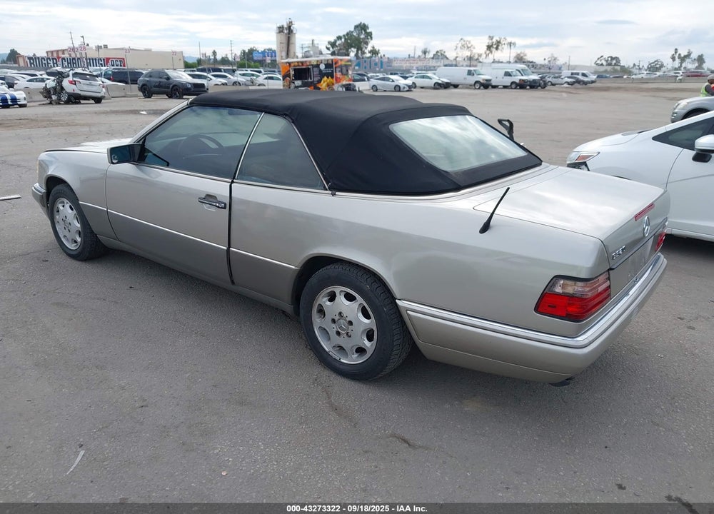 1994 MERCEDES-BENZ E 320 VIN: WDBEA66E8RC026364