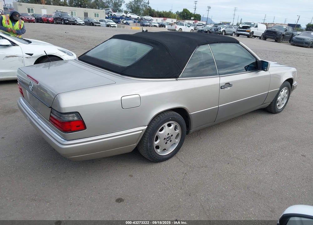 1994 MERCEDES-BENZ E 320 VIN: WDBEA66E8RC026364