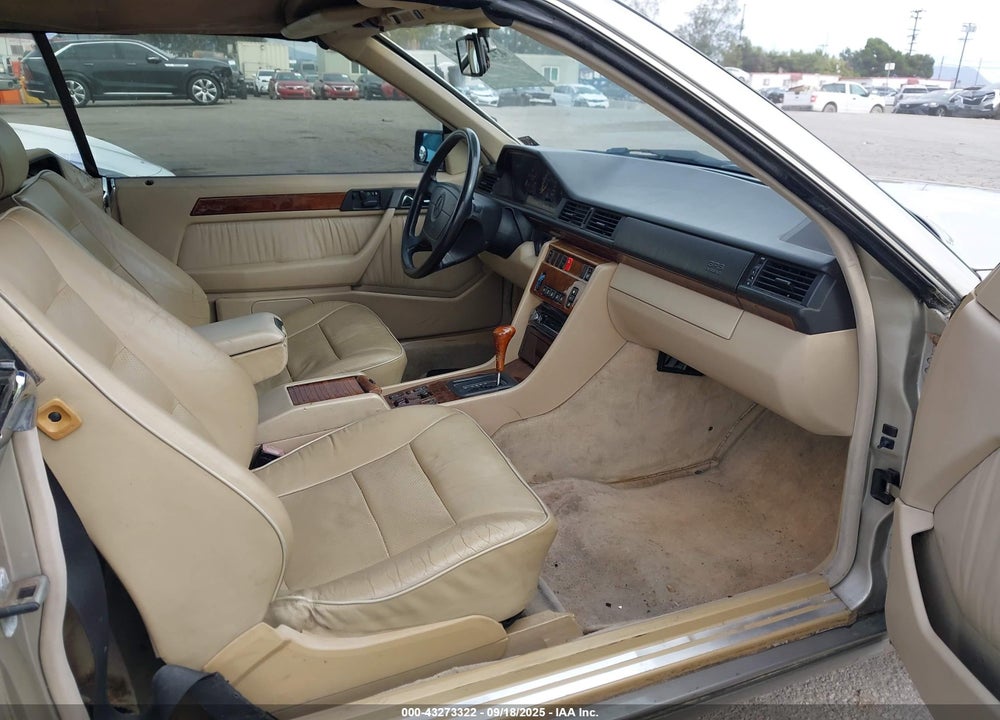 1994 MERCEDES-BENZ E 320 VIN: WDBEA66E8RC026364