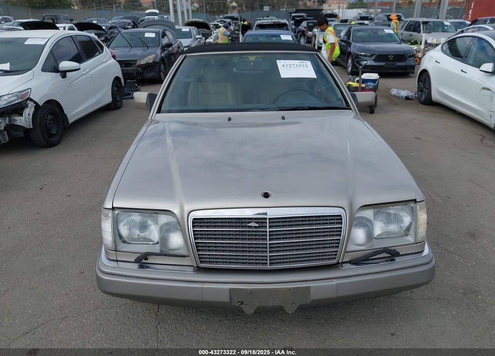 1994 MERCEDES-BENZ E 320 VIN: WDBEA66E8RC026364