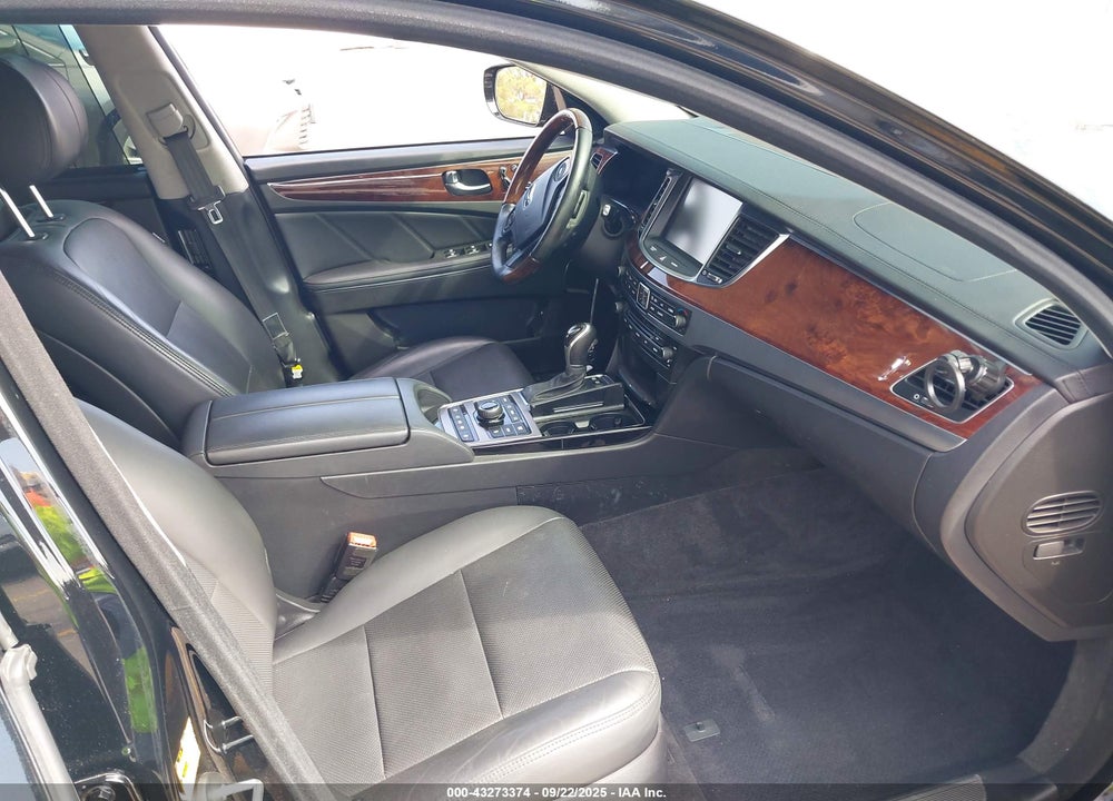 2016 HYUNDAI EQUUS VIN: KMHGH4JH2GU102255